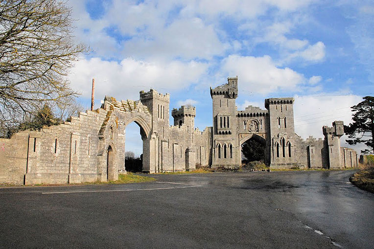 Stunning Gate Lodge For Sale: Duckett’s Grove Gate Lodge, Russellstown Cross Roads, Co. Carlow