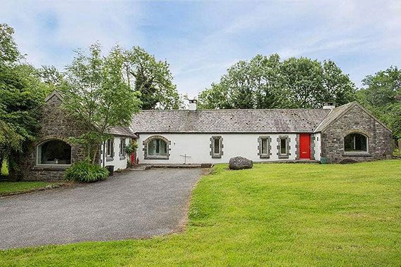 Self Catering Accommodation At Ballybur Castle Co Kilkenny