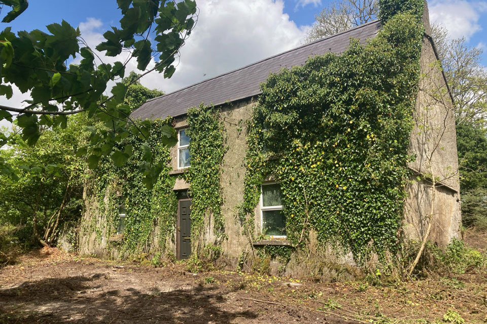 Traditional Style Farmhouse For Sale: Granlahan, Ballinlough, Co. Roscommon