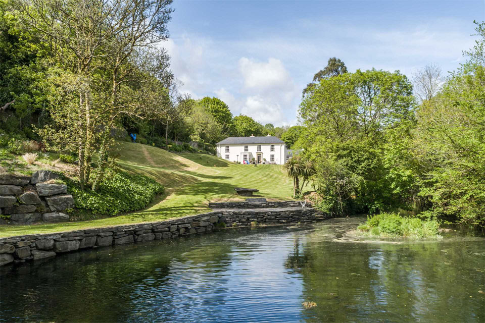 Georgian House For Sale: Roaring Water House, Kilcoe, Skibbereen, Co. Cork