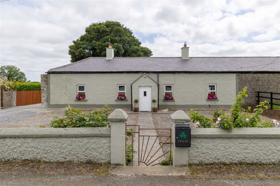 Unique Period Residence For Sale: Clonearl, Daingean, Co. Offaly