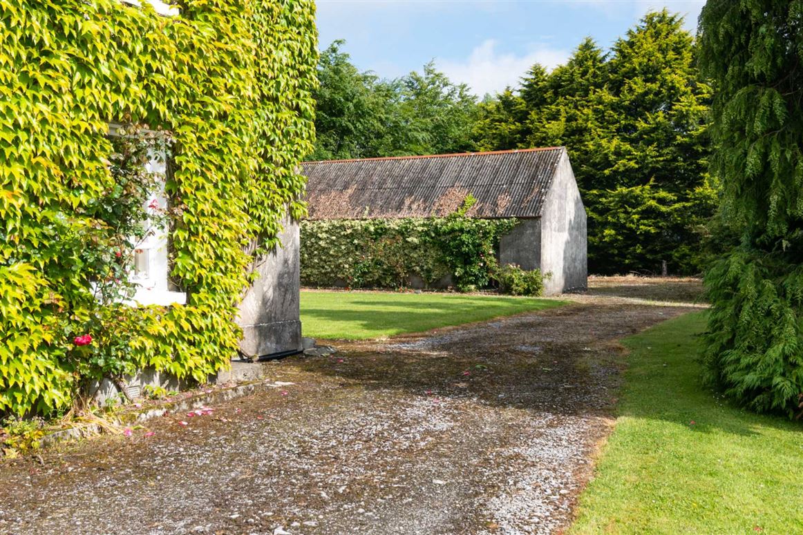 Country Home For Sale: Beagh Beg, Caherlistrane, Co. Galway