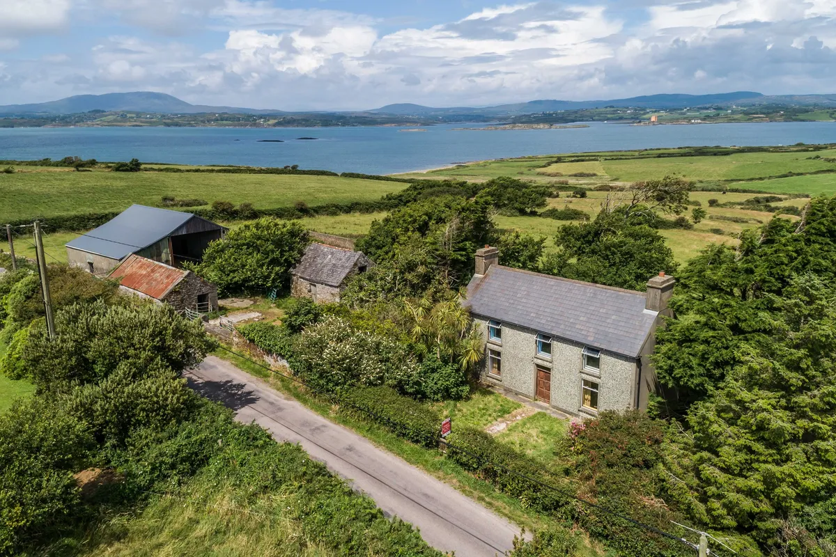 Period Farmhouse For Sale: Ardnagroghery, Lisheen, Skibbereen, Co. Cork Period Farmhouse For Sale: Ardnagroghery, Lisheen, Skibbereen, Co. Cork