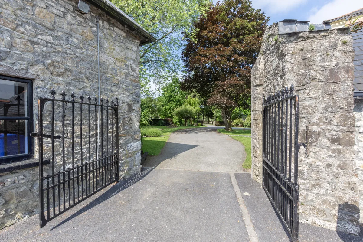 Period Residence For Sale: Fanningstown House, Fanningstown, Piltown, Co. Kilkenny