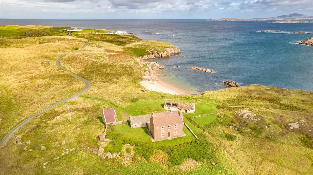 Beachfront Property For Sale: Cruit Lower, Kincasslagh, Co. Donegal