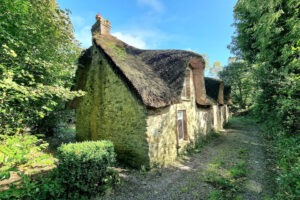 Thatched Cottage For Sale: The Thatch, Glantane, Co. Cork
