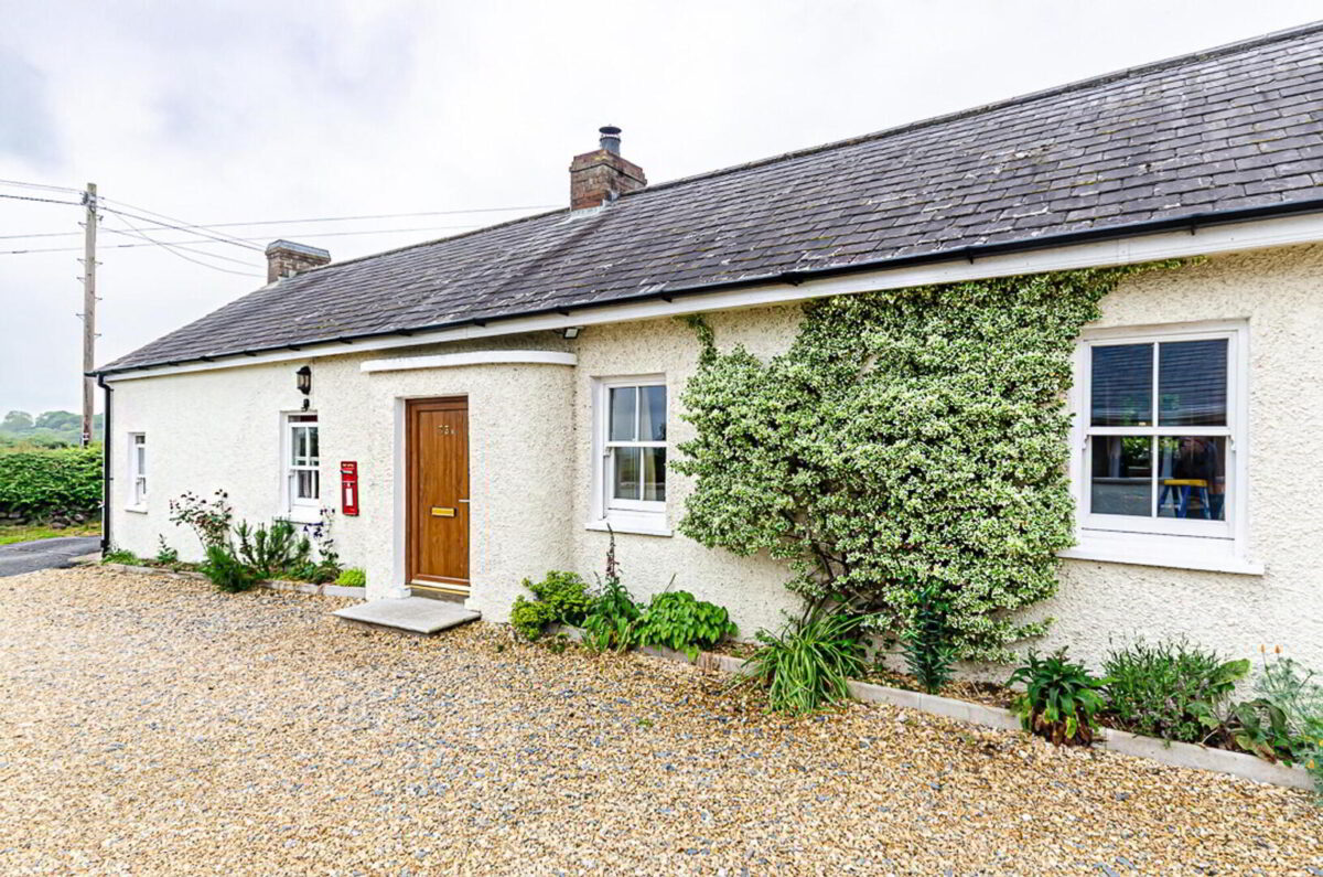 The Long Cottage, Hamiltonsbawn, Co. Armagh FormerGlory.ie