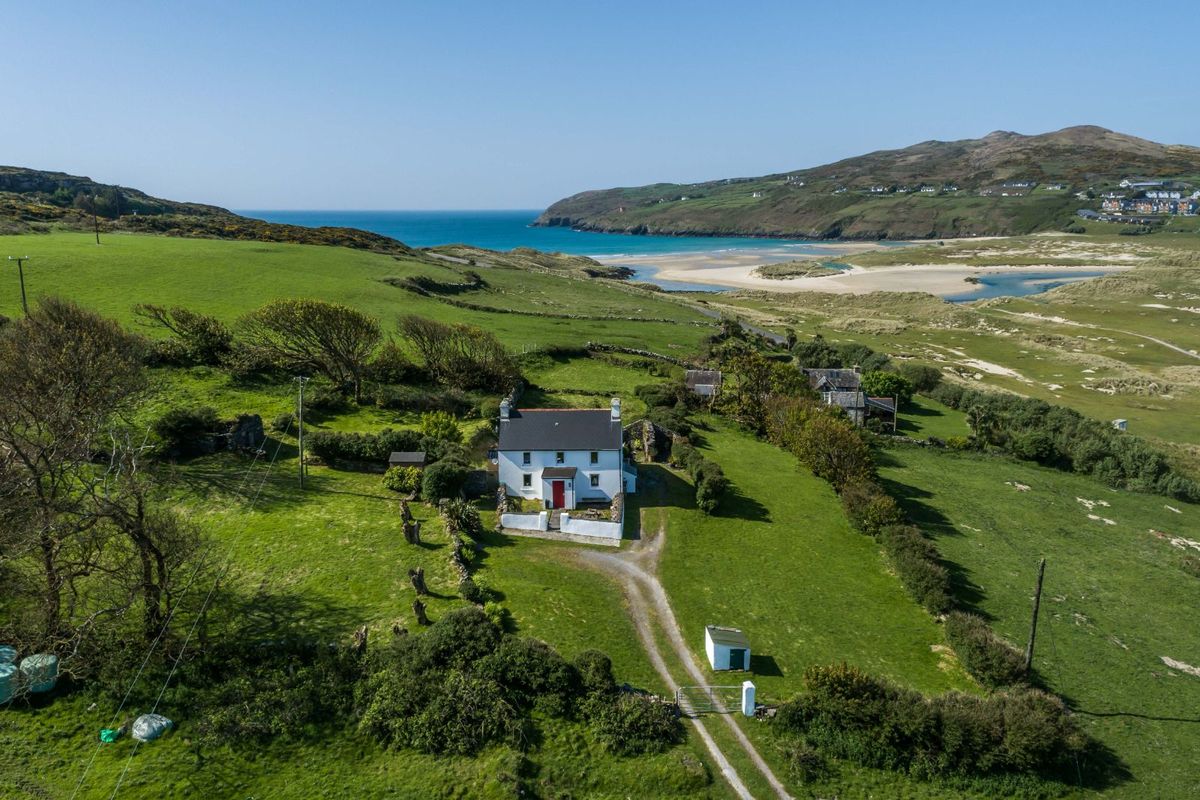 Farmhouse For Sale: Dough, Goleen, Co. Cork