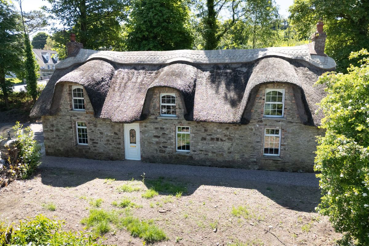 Thatched Cottage For Sale: The Thatch, Glantane, Co. Cork