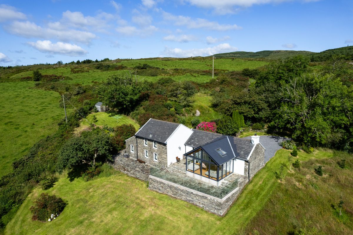 Extended Farmhouse For Sale: Derrycarhoon, Ballydehob, Co. Cork