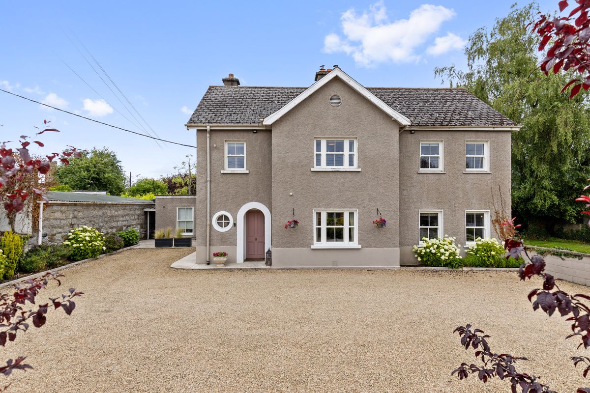 Elegant Residence For Sale: The Masters, Abbey Street, Castledermot, Co. Kildare Elegant Residence For Sale: The Masters, Abbey Street, Castledermot, Co. Kildare