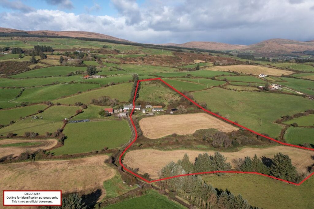 Closh House, Meenies Middle, Drimoleague, Co. Cork, P47 XD66