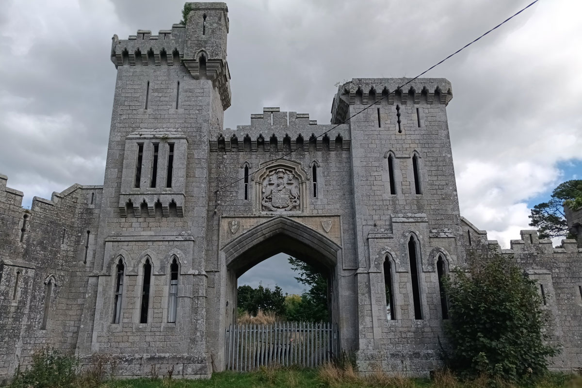 For Sale: Duckett's Grove Gate Lodge, Russellstown Cross Roads, Co. Carlow