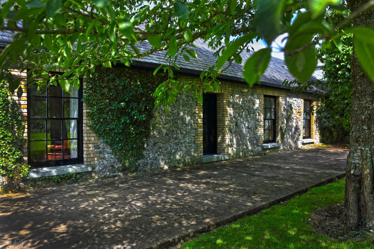 Lakeside Estate For Sale: Bellevue House and Estate, Bellevue, Coolbaun, Nenagh, Co. Tipperary Lakeside Estate For Sale: Bellevue House and Estate, Bellevue, Coolbaun, Nenagh, Co. Tipperary
