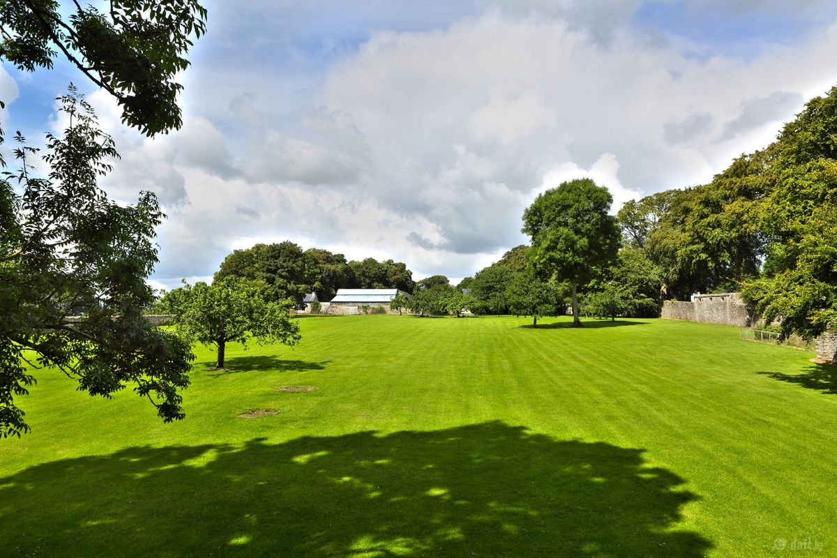 Lakeside Estate For Sale: Bellevue House and Estate, Bellevue, Coolbaun, Nenagh, Co. Tipperary Lakeside Estate For Sale: Bellevue House and Estate, Bellevue, Coolbaun, Nenagh, Co. Tipperary