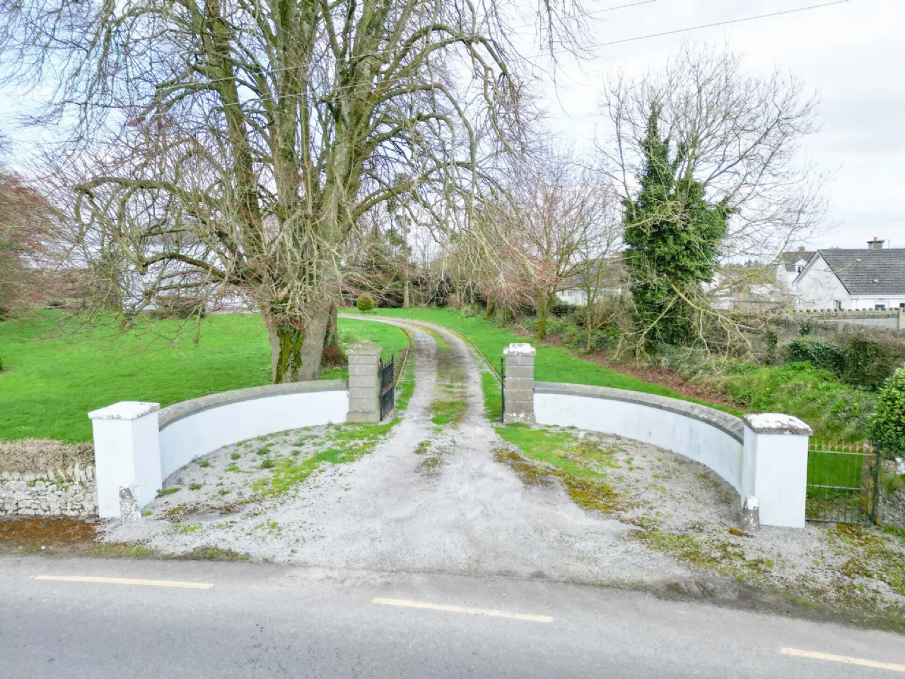 Former Parochial House For Sale: Gortnahoe, Thurles, Co. Tipperary Former Parochial House For Sale: Gortnahoe, Thurles, Co. Tipperary