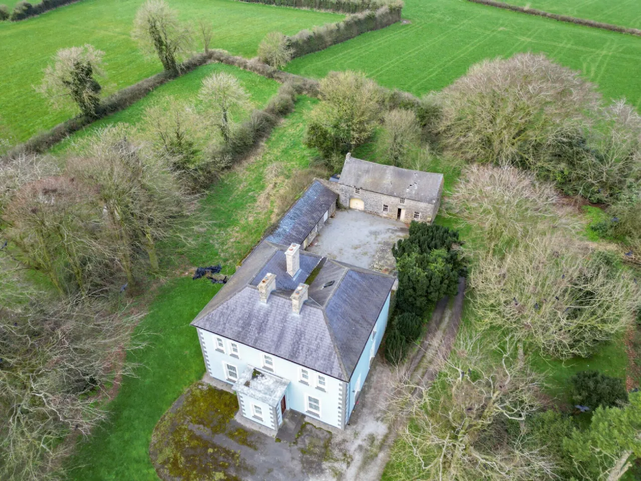 Former Parochial House For Sale: Gortnahoe, Thurles, Co. Tipperary Former Parochial House For Sale: Gortnahoe, Thurles, Co. Tipperary