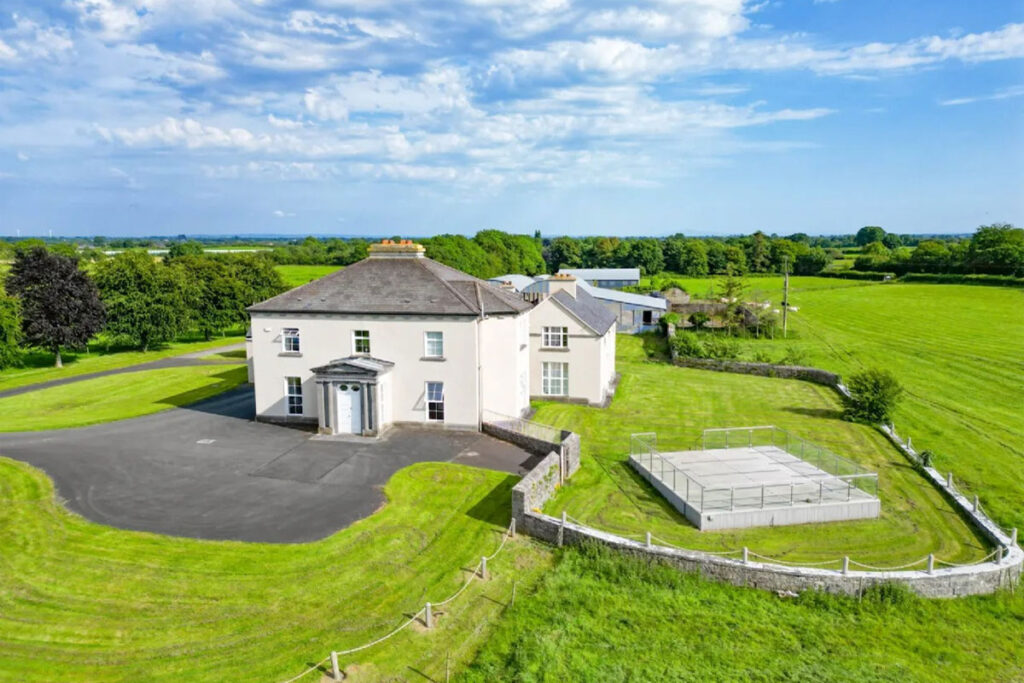 Woodville House, Woodville, Templemore, Co. Tipperary, E41 CA40