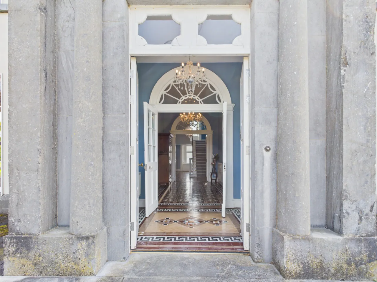 Period Residence For Sale: Woodville House, Woodville, Templemore, Co. Tipperary Period Residence For Sale: Woodville House, Woodville, Templemore, Co. Tipperary