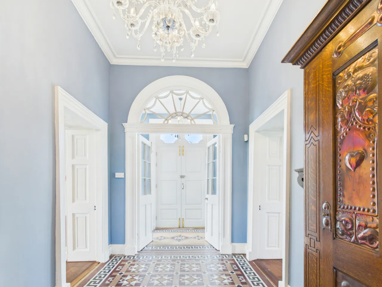 Period Residence For Sale: Woodville House, Woodville, Templemore, Co. Tipperary Period Residence For Sale: Woodville House, Woodville, Templemore, Co. Tipperary