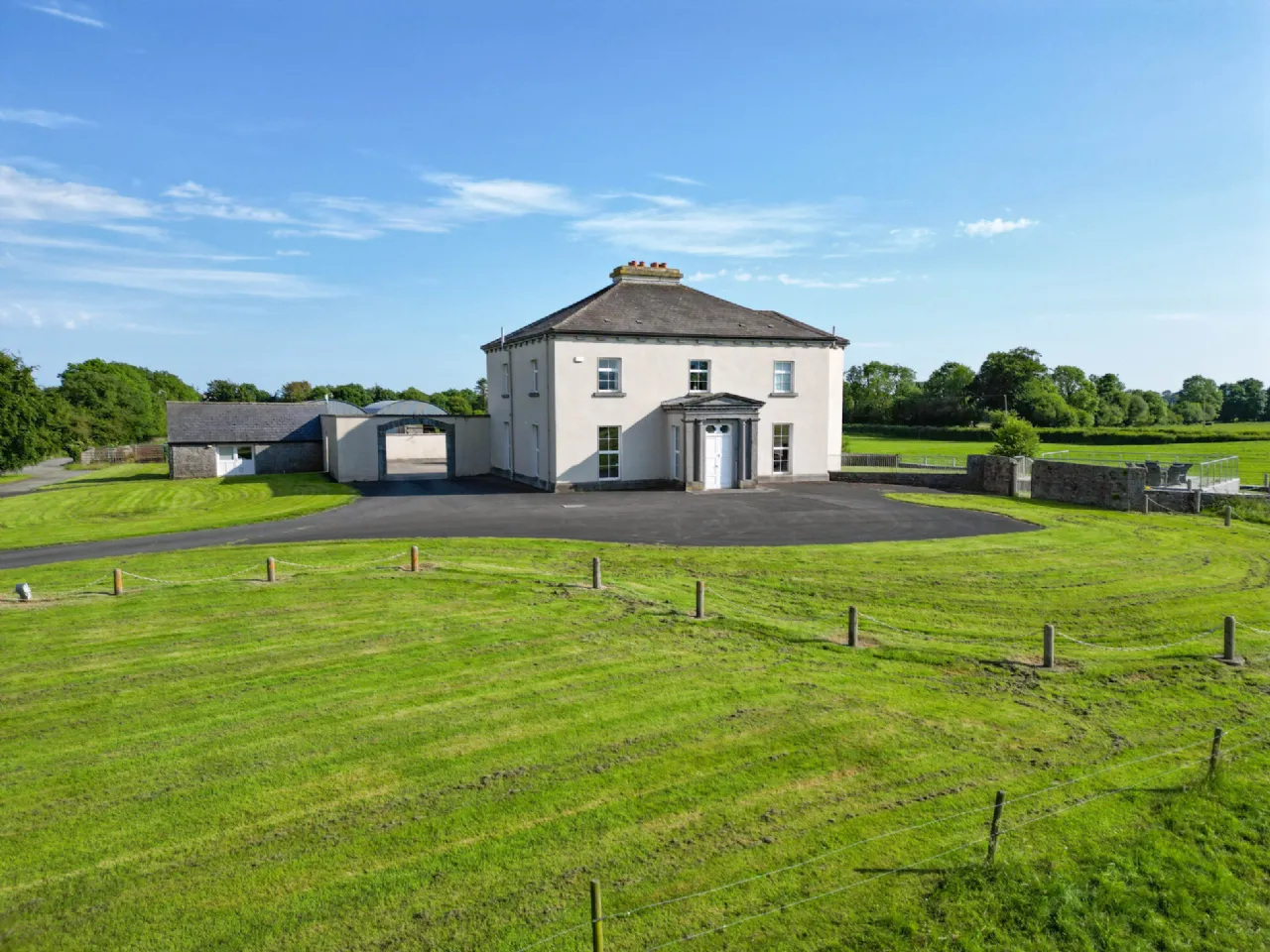 Period Residence For Sale: Woodville House, Woodville, Templemore, Co. Tipperary Period Residence For Sale: Woodville House, Woodville, Templemore, Co. Tipperary