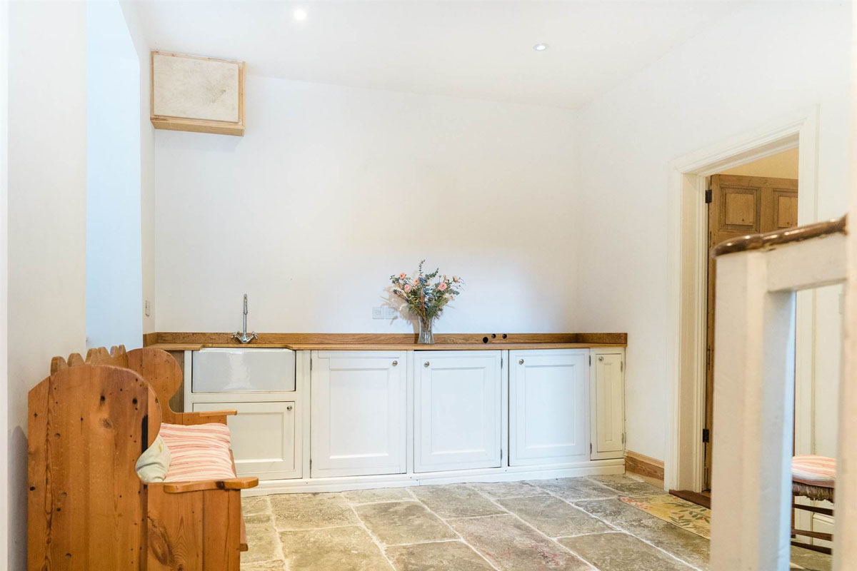Georgian Residence For Sale: Strangford House, 39a Castle Street, Strangford, Co. Down Georgian Residence For Sale: Strangford House, 39a Castle Street, Strangford, Co. Down
