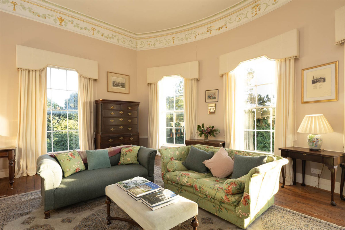 Georgian Residence For Sale: Strangford House, 39a Castle Street, Strangford, Co. Down Georgian Residence For Sale: Strangford House, 39a Castle Street, Strangford, Co. Down