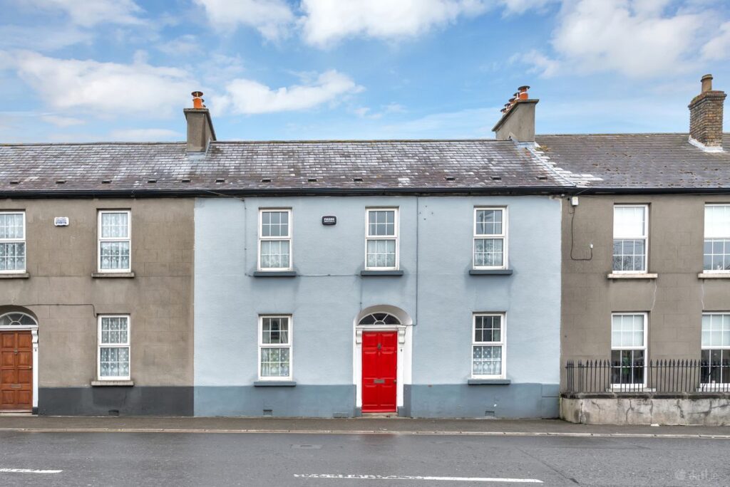 8 Woodstock Street, Athy, Co. Kildare, R14 PA44