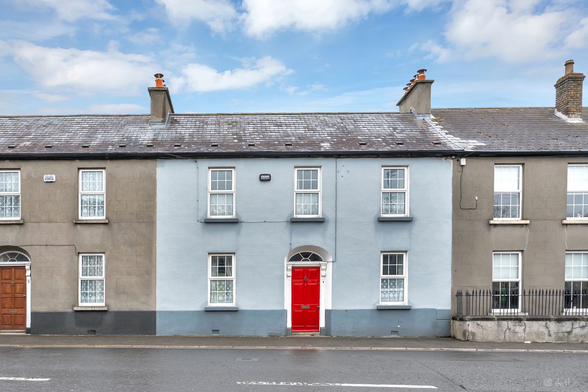 Georgian House For Sale: 8 Woodstock Street, Athy, Co. Kildare