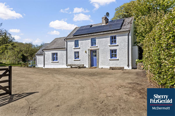Charming Cottage For Sale: Knocksquire, Borris, Co. Carlow