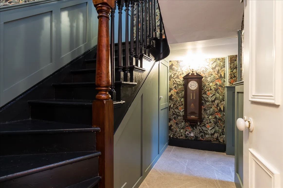 Extended Period Property For Sale: 21 Main Street, Enniscorthy, Co. Wexford Extended Period Property For Sale: 21 Main Street, Enniscorthy, Co. Wexford