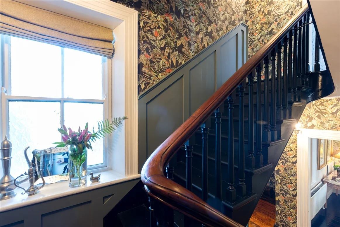 Extended Period Property For Sale: 21 Main Street, Enniscorthy, Co. Wexford Extended Period Property For Sale: 21 Main Street, Enniscorthy, Co. Wexford