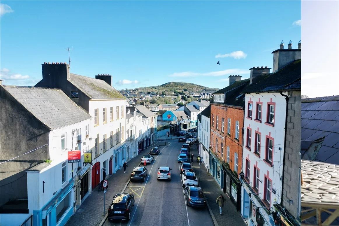 Extended Period Property For Sale: 21 Main Street, Enniscorthy, Co. Wexford Extended Period Property For Sale: 21 Main Street, Enniscorthy, Co. Wexford