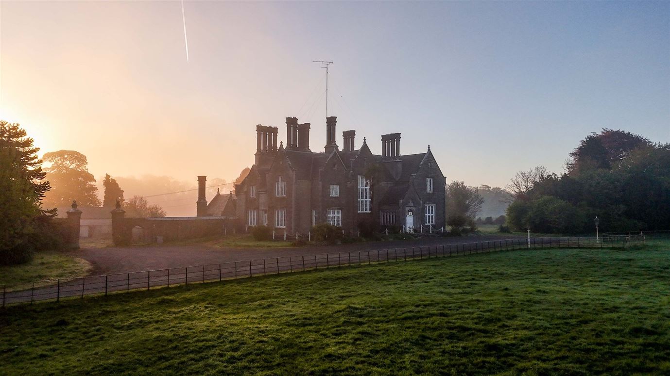 Mid-19th Century Residence For Sale: Ardsallagh House, Ardsallagh, Navan, Co. Meath Mid-19th Century Residence For Sale: Ardsallagh House, Ardsallagh, Navan, Co. Meath