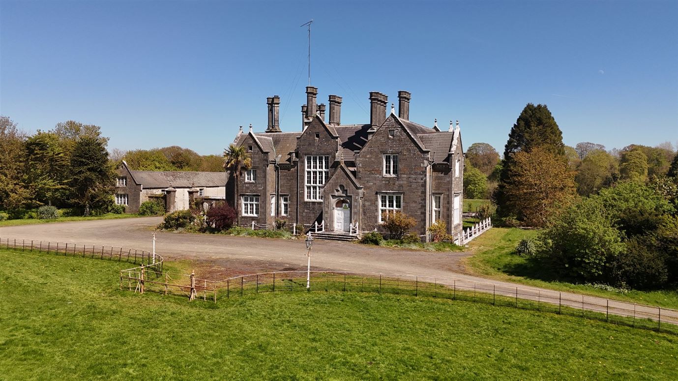Mid-19th Century Residence For Sale: Ardsallagh House, Ardsallagh, Navan, Co. Meath Mid-19th Century Residence For Sale: Ardsallagh House, Ardsallagh, Navan, Co. Meath
