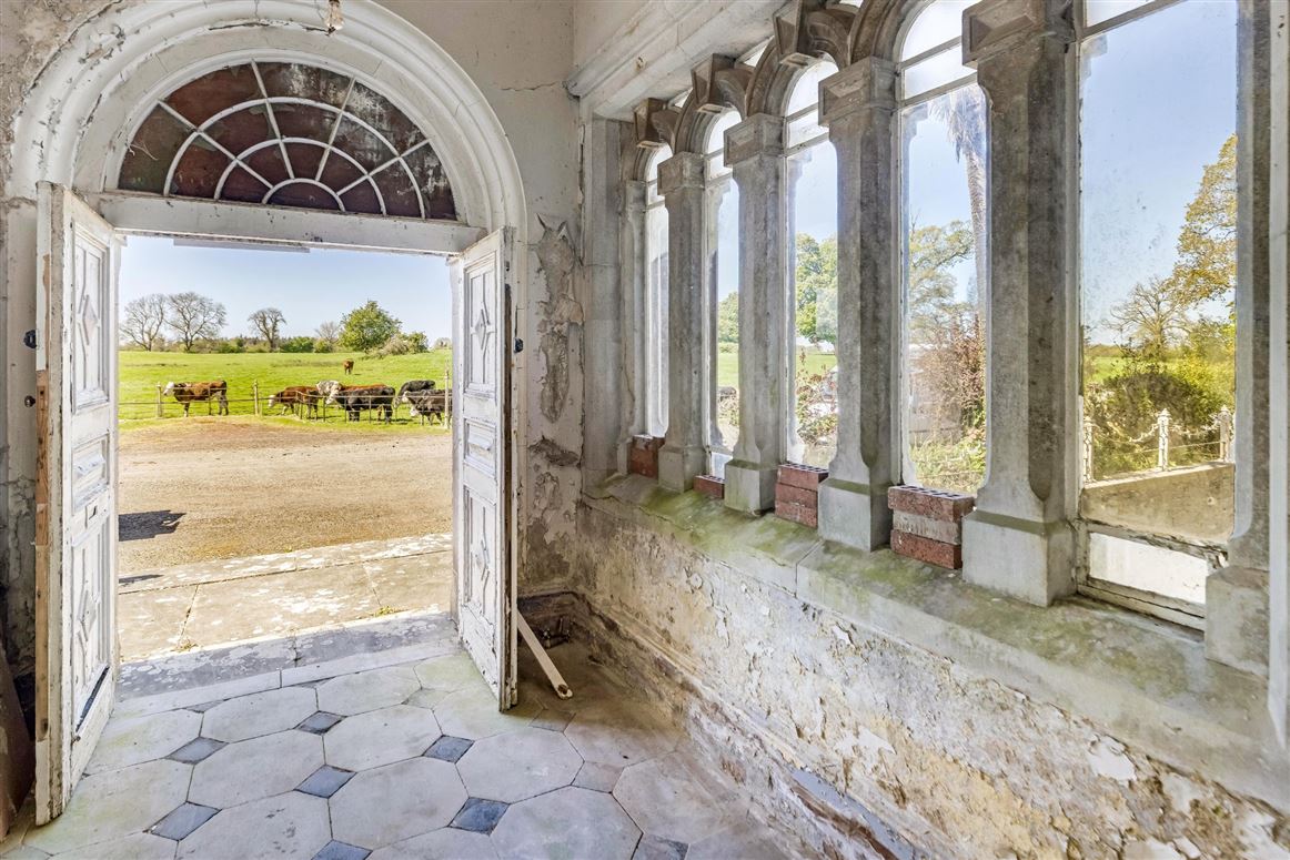 Mid-19th Century Residence For Sale: Ardsallagh House, Ardsallagh, Navan, Co. Meath Mid-19th Century Residence For Sale: Ardsallagh House, Ardsallagh, Navan, Co. Meath