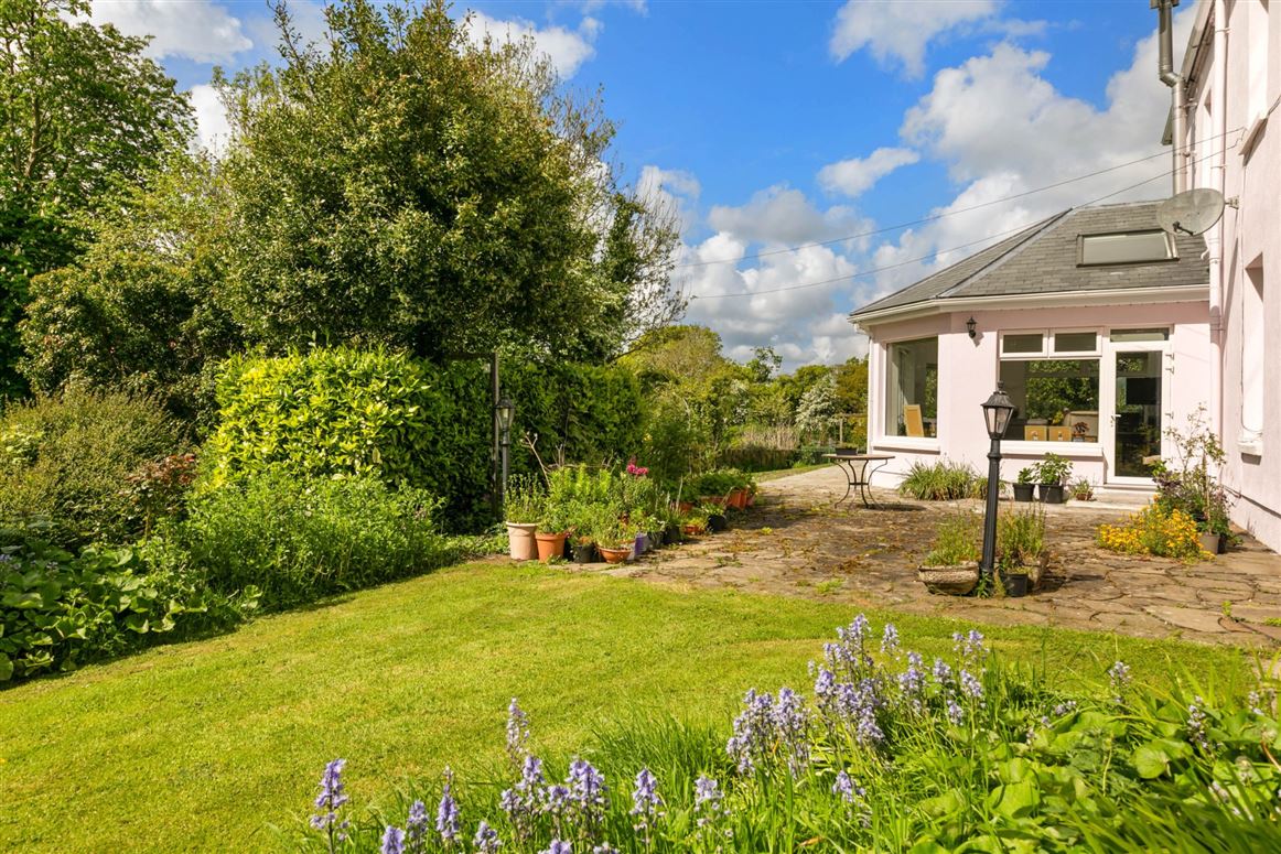 Georgian Residence For Sale: Ballylanigan House, Mullinahone, Co. Tipperary Georgian Residence For Sale: Ballylanigan House, Mullinahone, Co. Tipperary