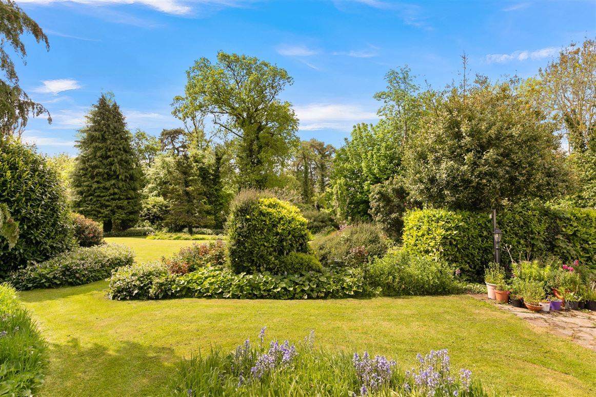Georgian Residence For Sale: Ballylanigan House, Mullinahone, Co. Tipperary Georgian Residence For Sale: Ballylanigan House, Mullinahone, Co. Tipperary