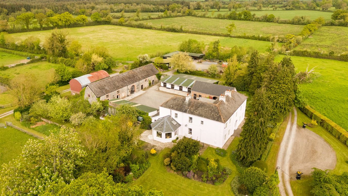 Georgian Residence For Sale: Ballylanigan House, Mullinahone, Co. Tipperary Georgian Residence For Sale: Ballylanigan House, Mullinahone, Co. Tipperary