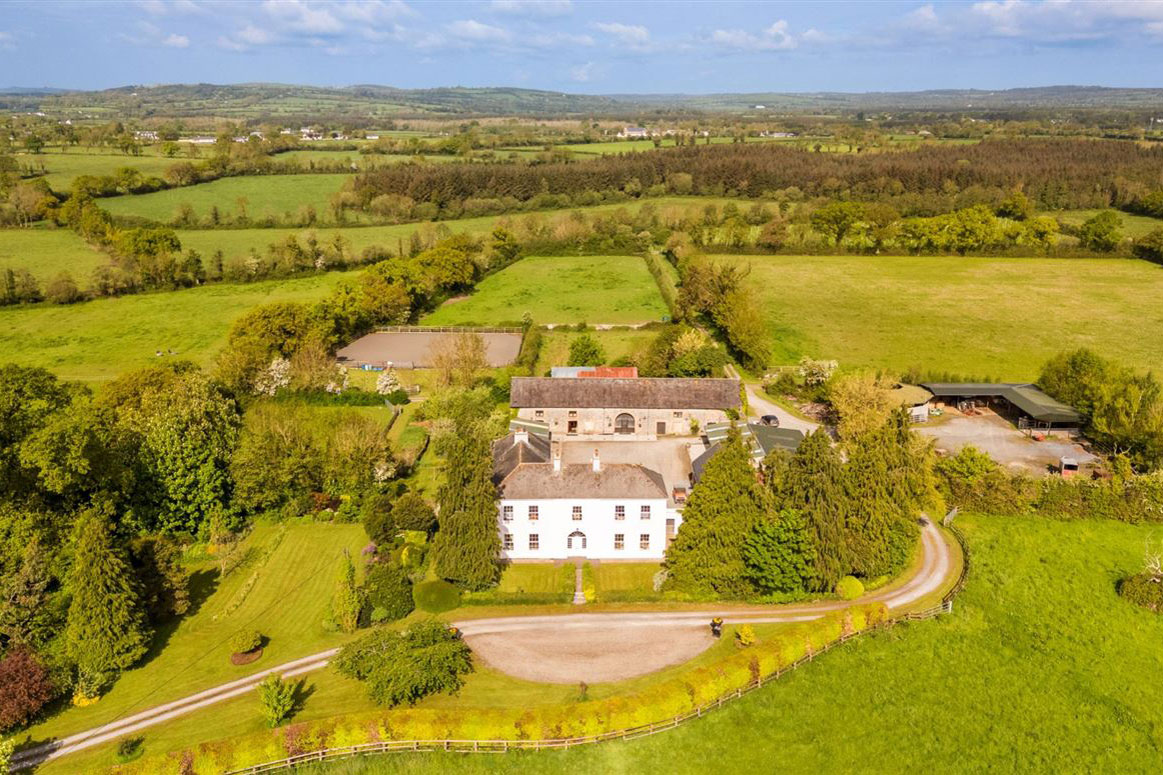 Georgian Residence For Sale: Ballylanigan House, Mullinahone, Co. Tipperary Georgian Residence For Sale: Ballylanigan House, Mullinahone, Co. Tipperary