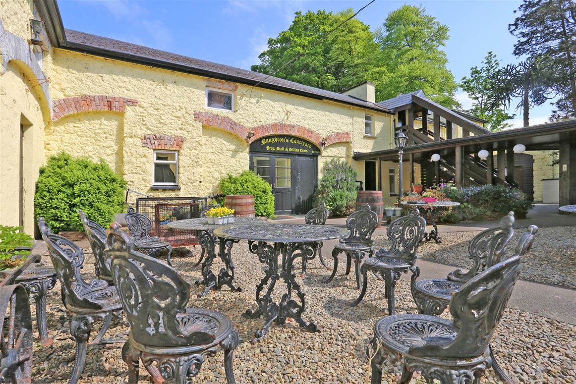 Country House For Sale: Carrygerry House, Newmarket On Fergus, Ennis, Co. Clare Country House For Sale: Carrygerry House, Newmarket On Fergus, Ennis, Co. Clare