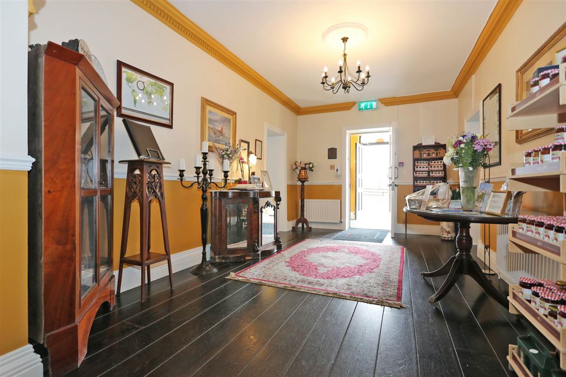Country House For Sale: Carrygerry House, Newmarket On Fergus, Ennis, Co. Clare Country House For Sale: Carrygerry House, Newmarket On Fergus, Ennis, Co. Clare