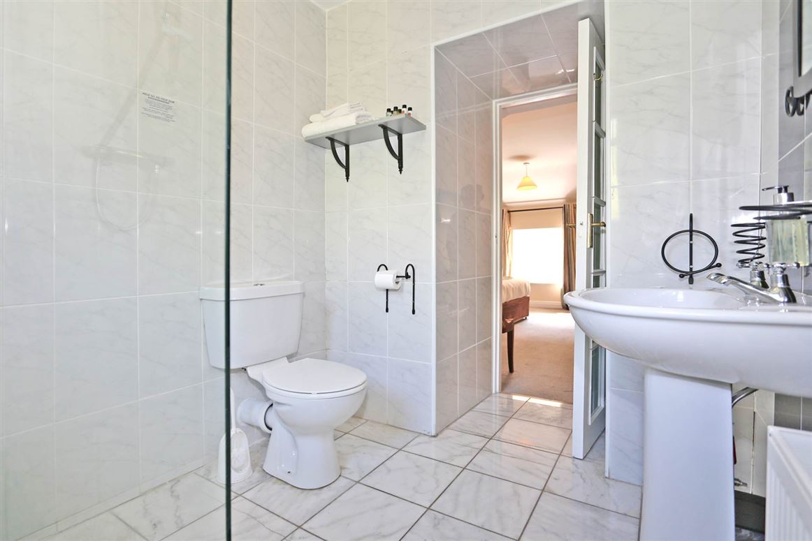 Country House For Sale: Carrygerry House, Newmarket On Fergus, Ennis, Co. Clare Country House For Sale: Carrygerry House, Newmarket On Fergus, Ennis, Co. Clare