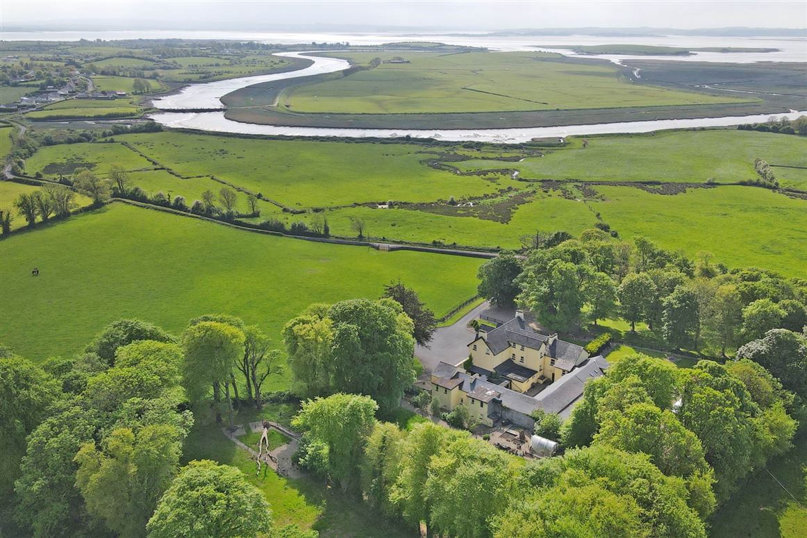 Country House For Sale: Carrygerry House, Newmarket On Fergus, Ennis, Co. Clare Country House For Sale: Carrygerry House, Newmarket On Fergus, Ennis, Co. Clare