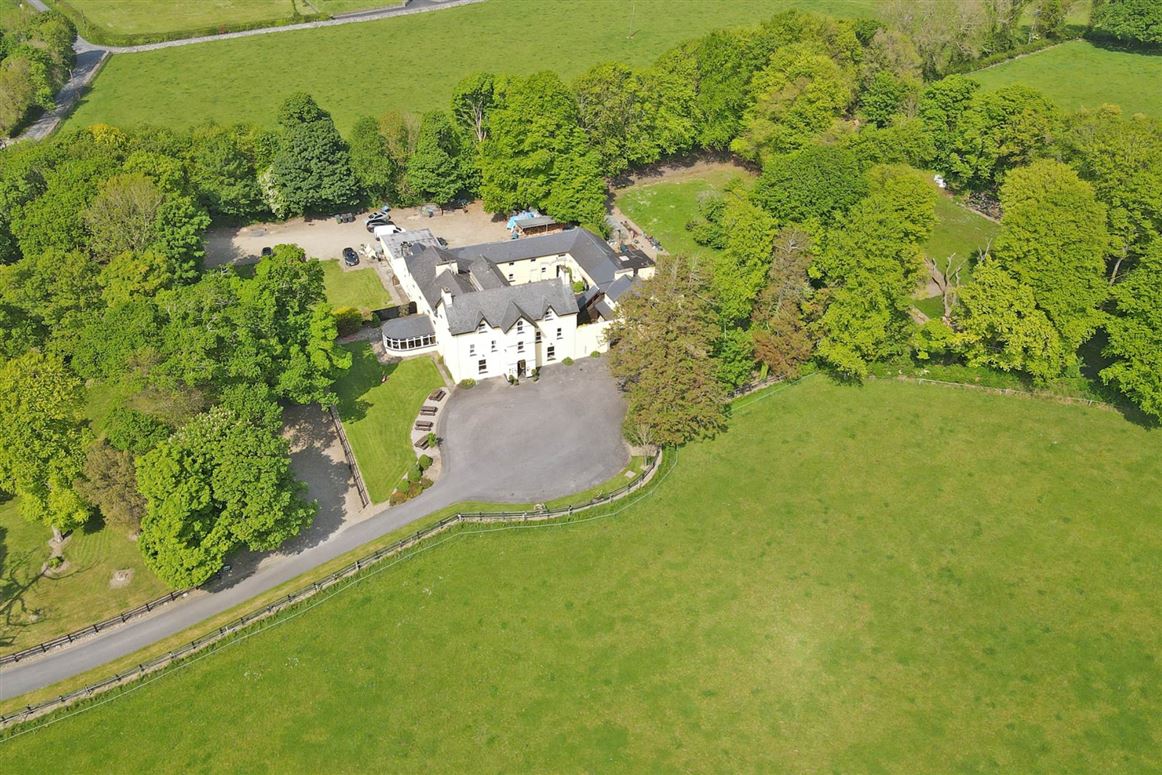 Country House For Sale: Carrygerry House, Newmarket On Fergus, Ennis, Co. Clare Country House For Sale: Carrygerry House, Newmarket On Fergus, Ennis, Co. Clare