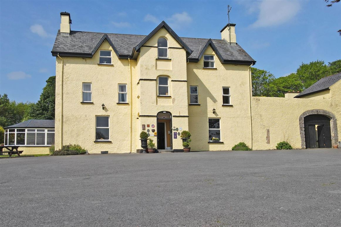 Country House For Sale: Carrygerry House, Newmarket On Fergus, Ennis, Co. Clare Country House For Sale: Carrygerry House, Newmarket On Fergus, Ennis, Co. Clare