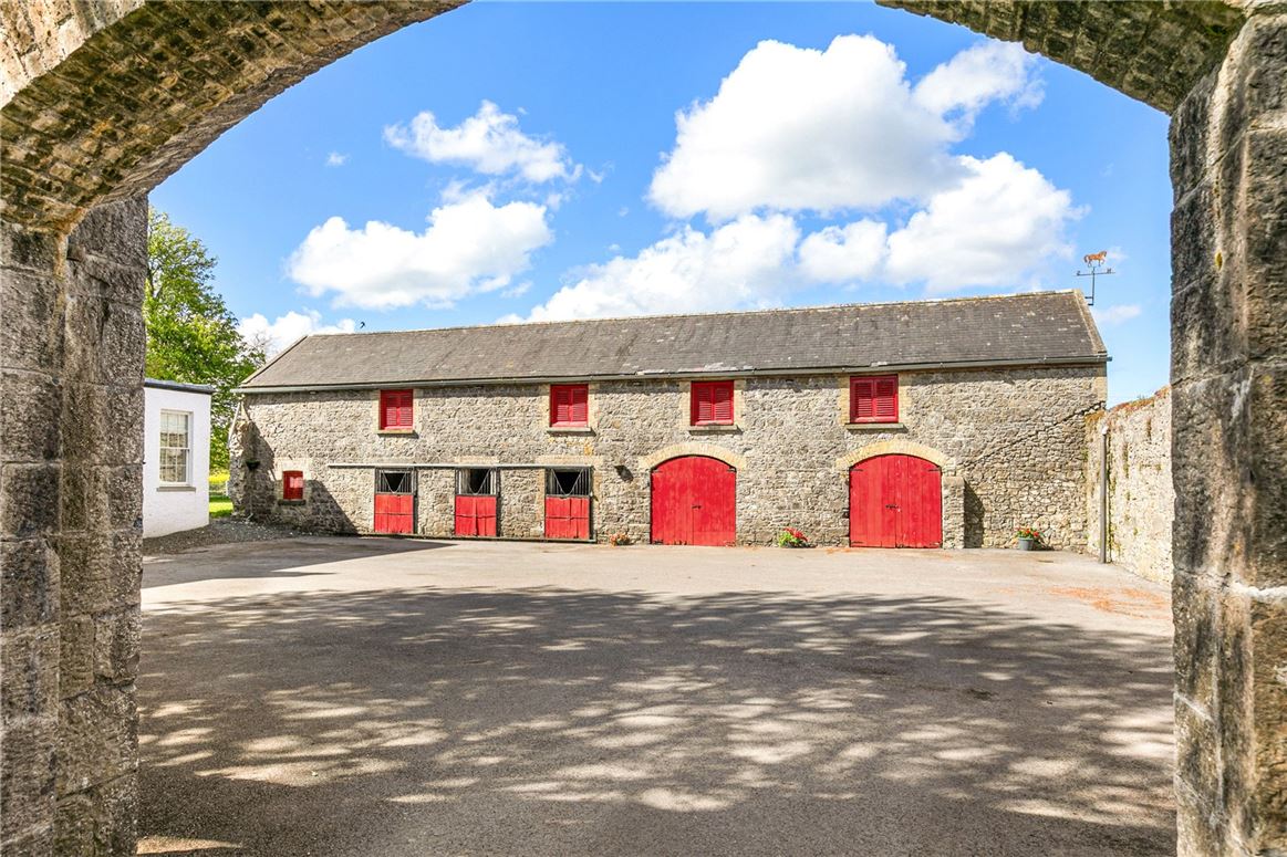 Period Home For Sale: Cloneyhurke House, Portarlington, Co. Offaly Period Home For Sale: Cloneyhurke House, Portarlington, Co. Offaly