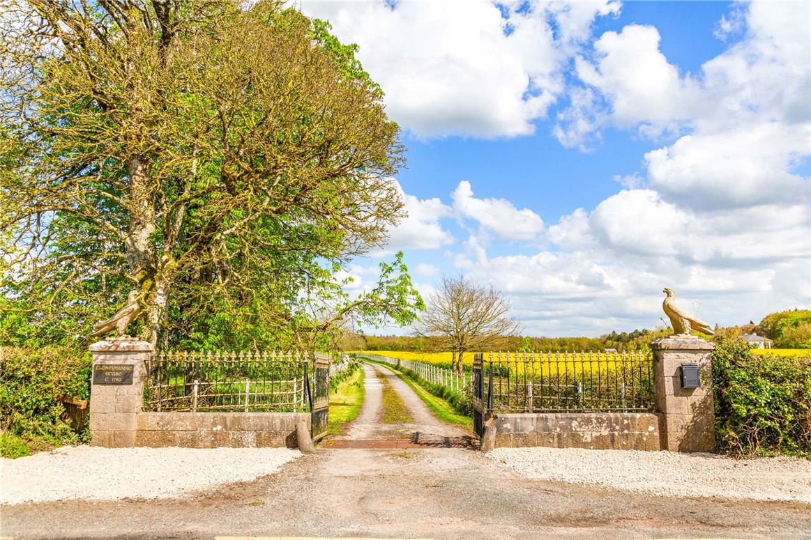 Period Home For Sale: Cloneyhurke House, Portarlington, Co. Offaly Period Home For Sale: Cloneyhurke House, Portarlington, Co. Offaly