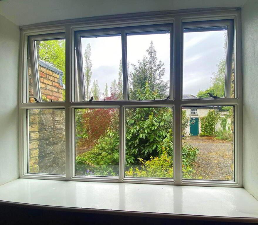 Georgian House For Sale: Curraghmore House (Glebe House), Borrisokane, Nenagh, Co. Tipperary Georgian House For Sale: Curraghmore House (Glebe House), Borrisokane, Nenagh, Co. Tipperary