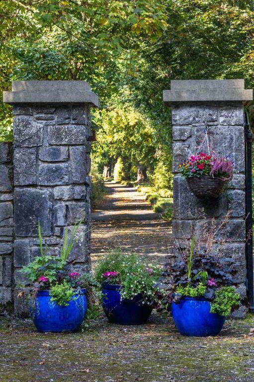 Georgian House For Sale: Curraghmore House (Glebe House), Borrisokane, Nenagh, Co. Tipperary Georgian House For Sale: Curraghmore House (Glebe House), Borrisokane, Nenagh, Co. Tipperary